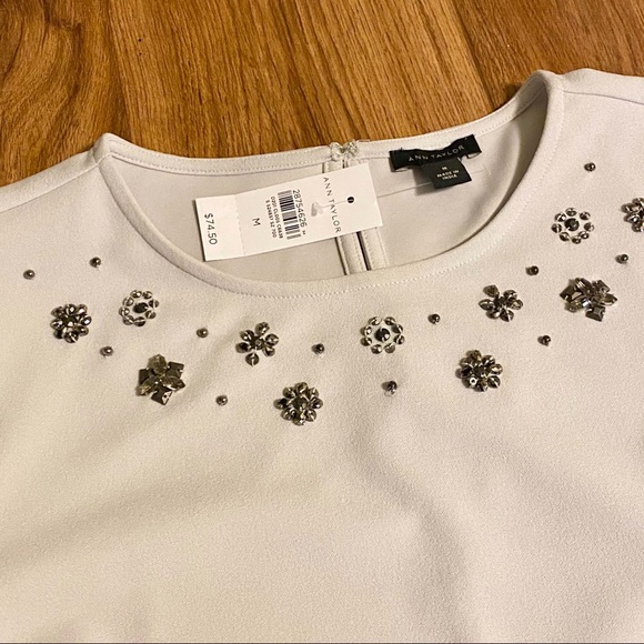[NWT] Ann Taylor Beaded Short Sleeve Top - Picture 4 of 8